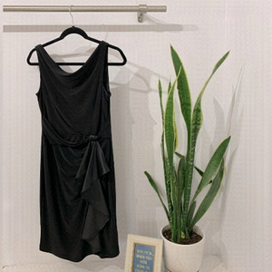 JESSICA PETITE DRESS - black size 6P sleeveless